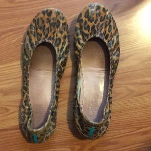 Leopard Tiek size 11 (retail $235)